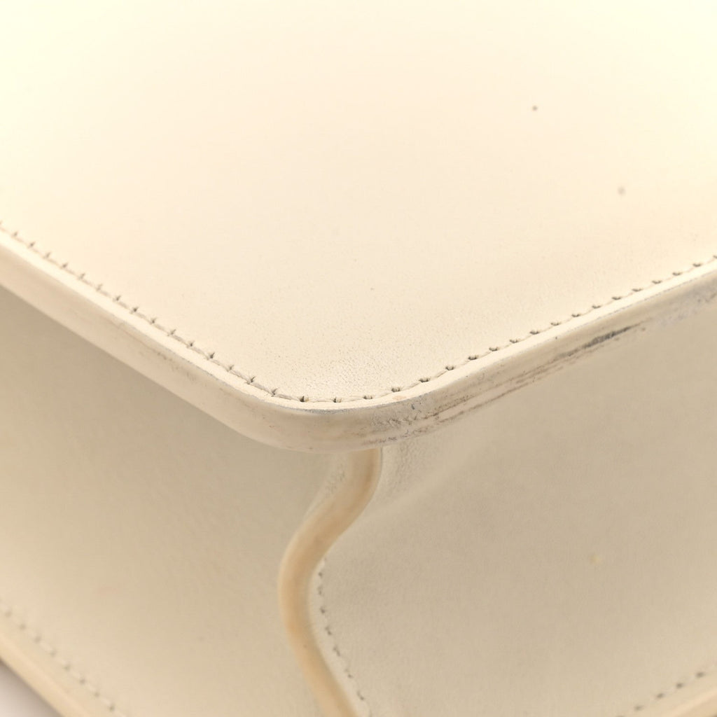 Box Calfskin 30 Montaigne Flap Bag Latte