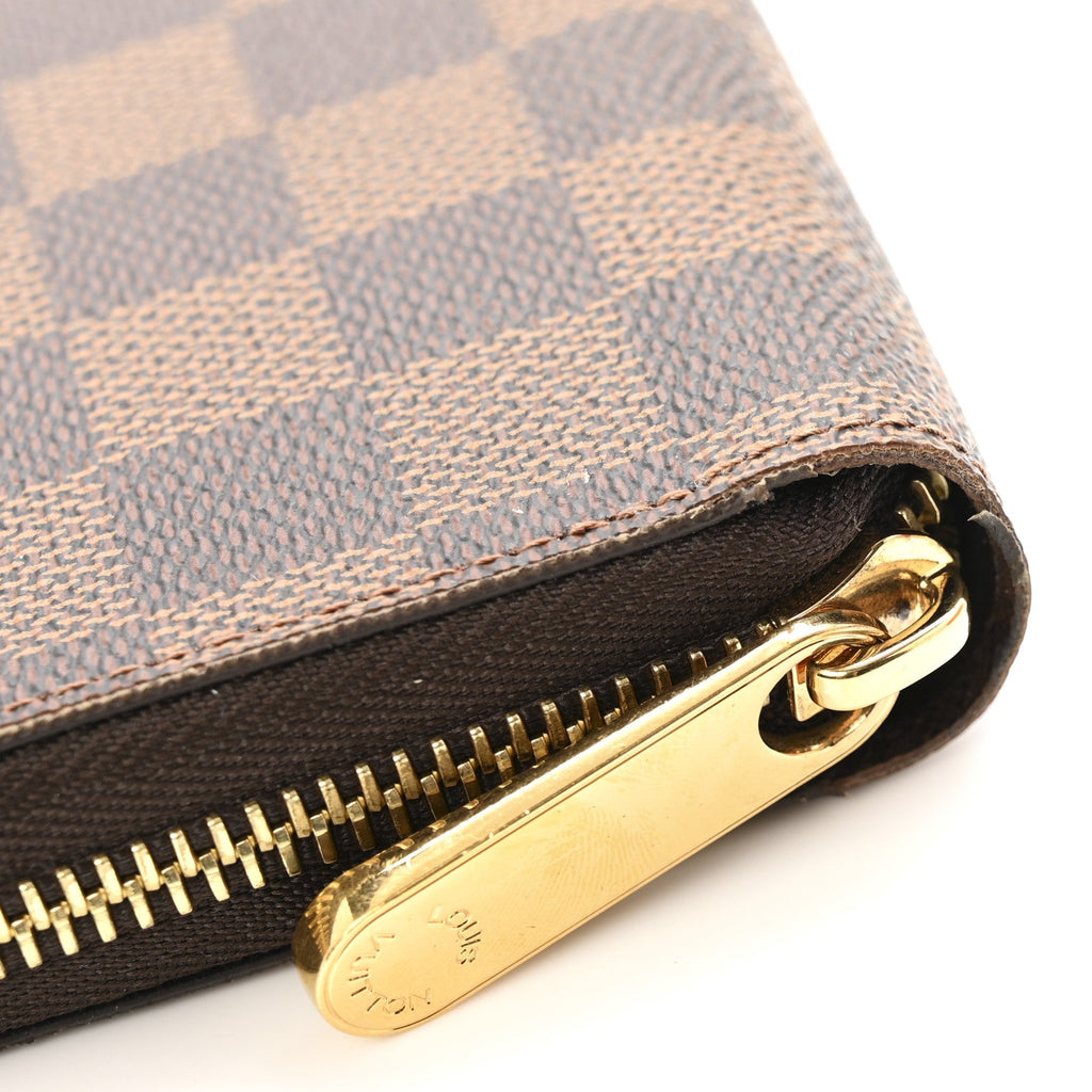 Damier Ebene Zippy Wallet