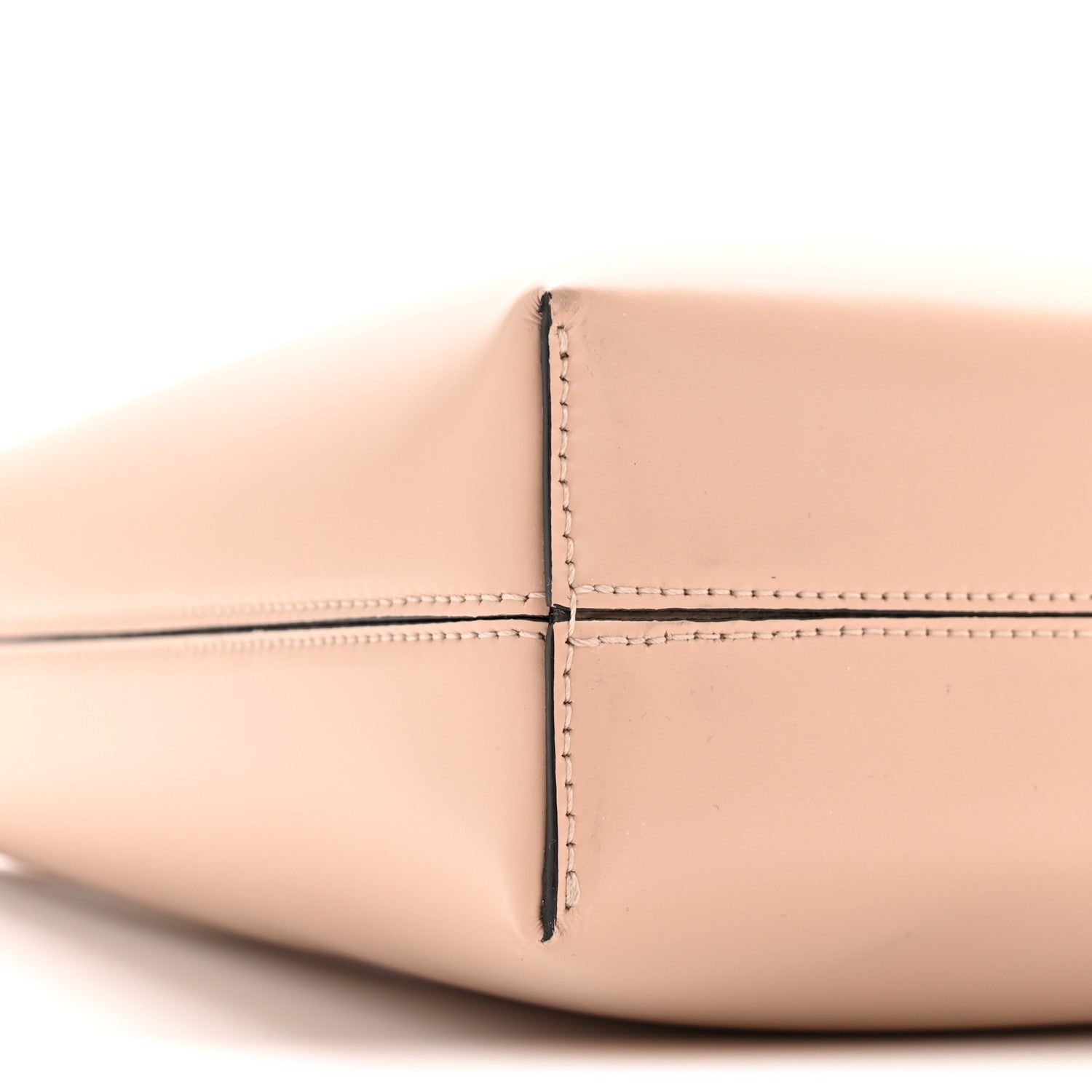 Calfskin Trifolio Shoulder Bag Amaretti