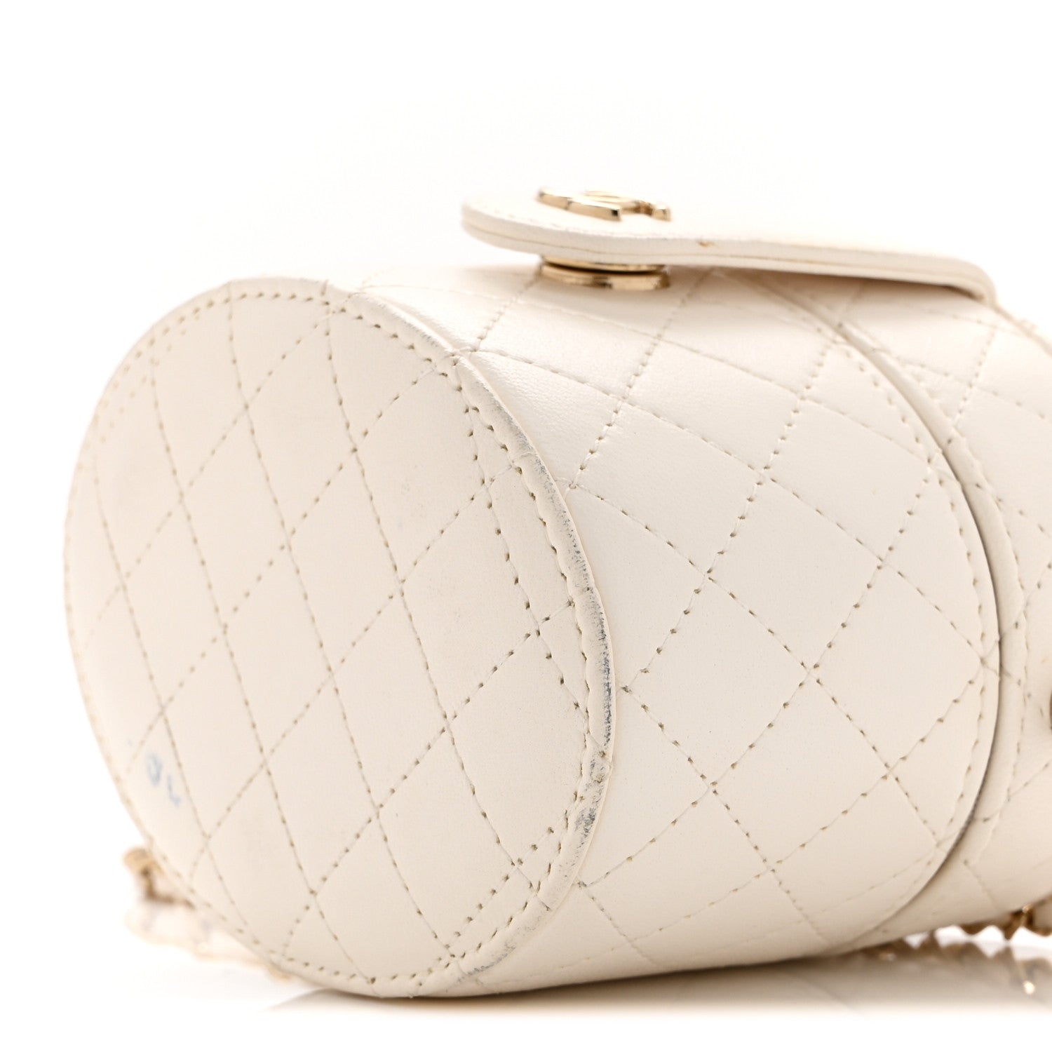 Lambskin Quilted Round Mini Vanity Case With Chain Case With Chain White