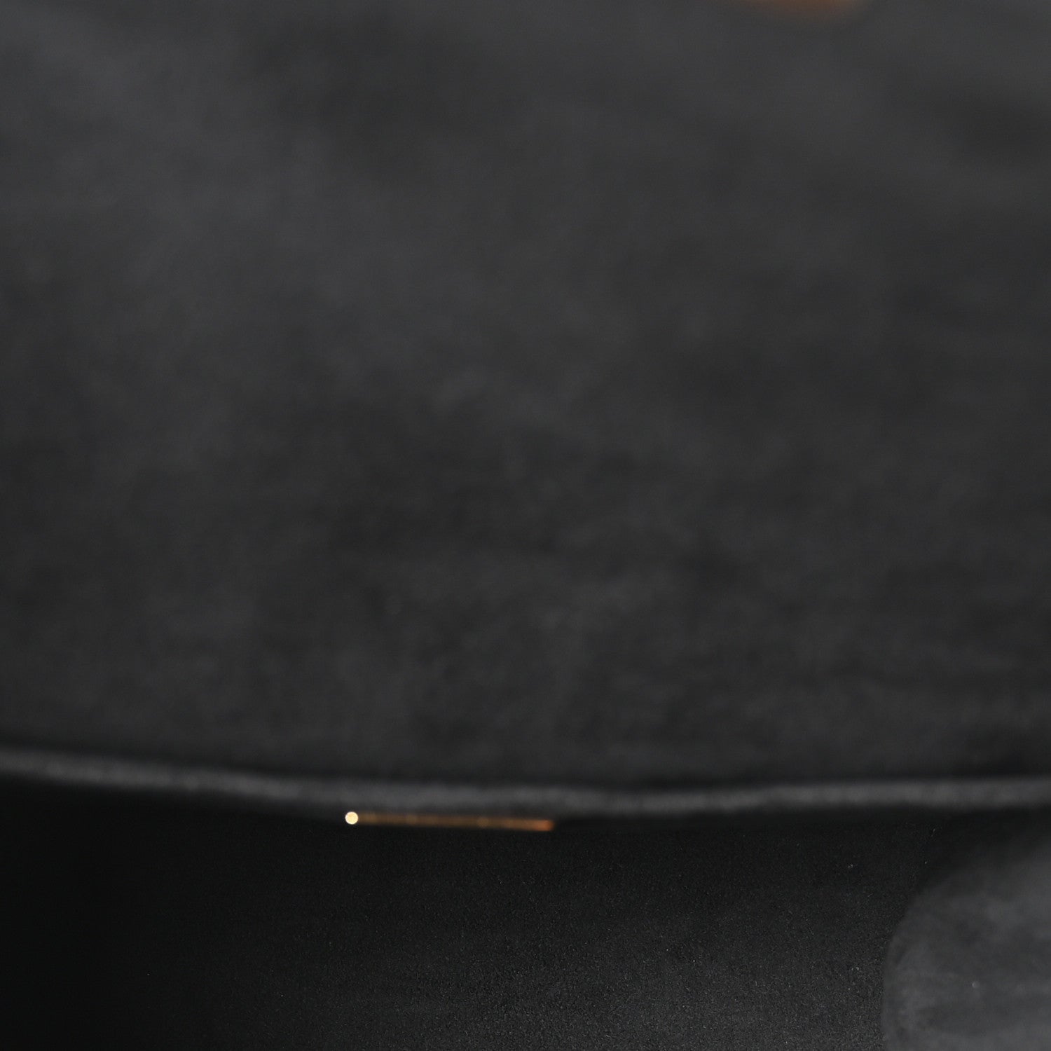 Vernis Epi Monogram Spring Street Black