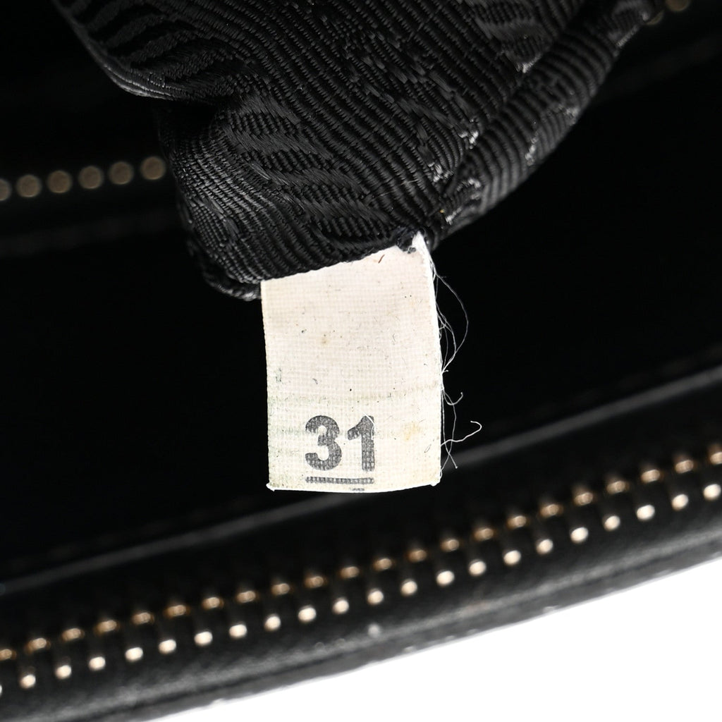 Saffiano Medium Galleria Double Zip Tote Black