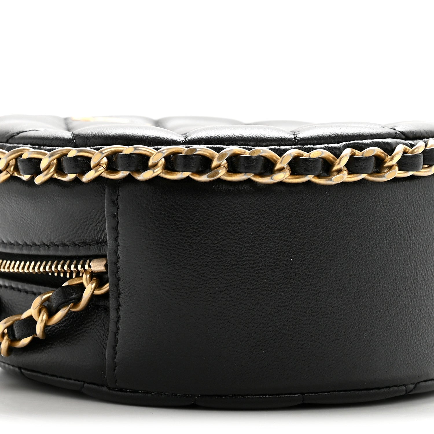Lambskin Quilted Chain Around CC Round Clutch With Chain Black