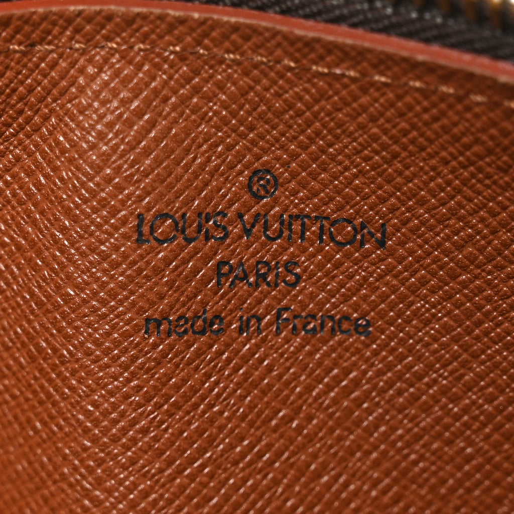 Monogram Papillon 26