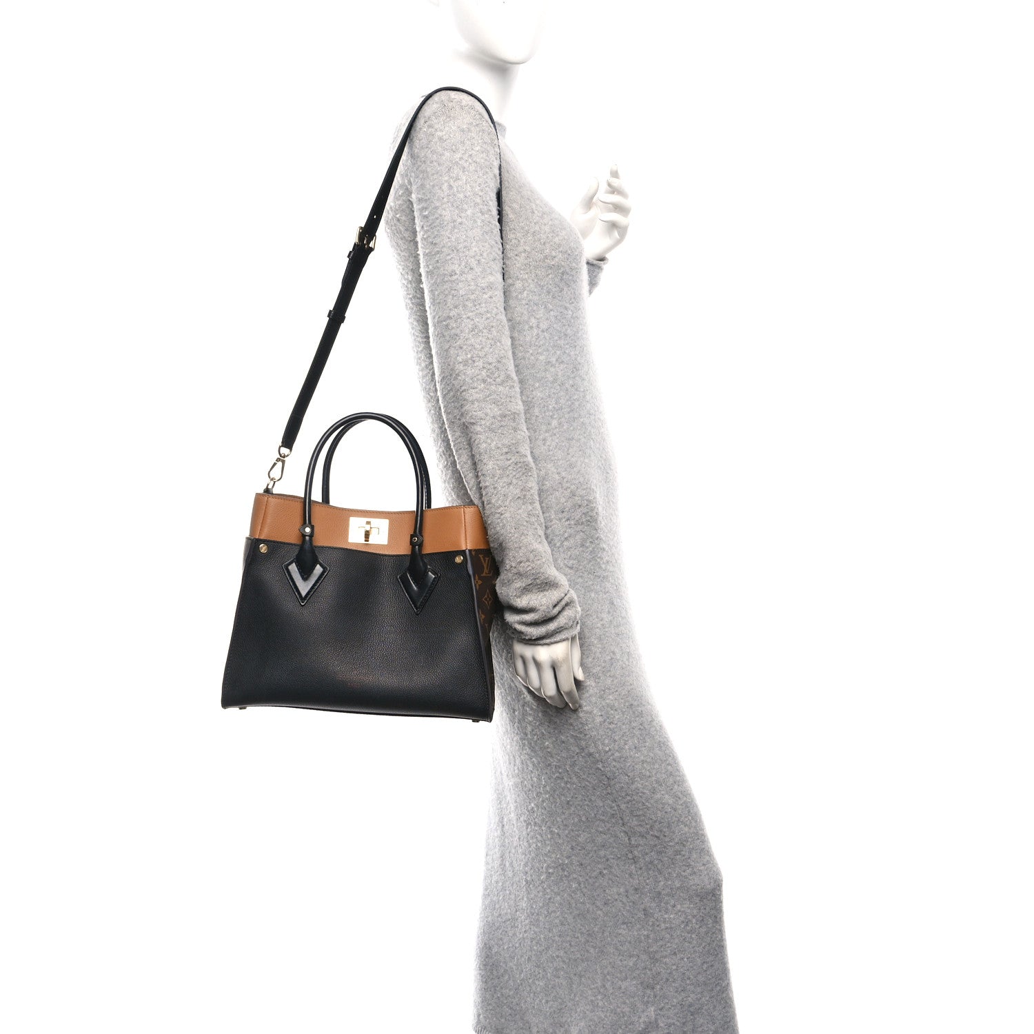 Calfskin Monogram On My Side MM Black
