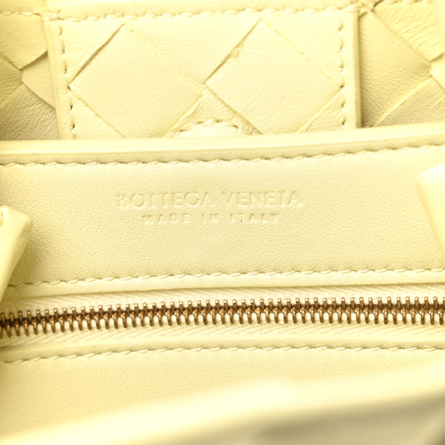 Nappa Intrecciato Small Andiamo Shoulder Bag Chamomile