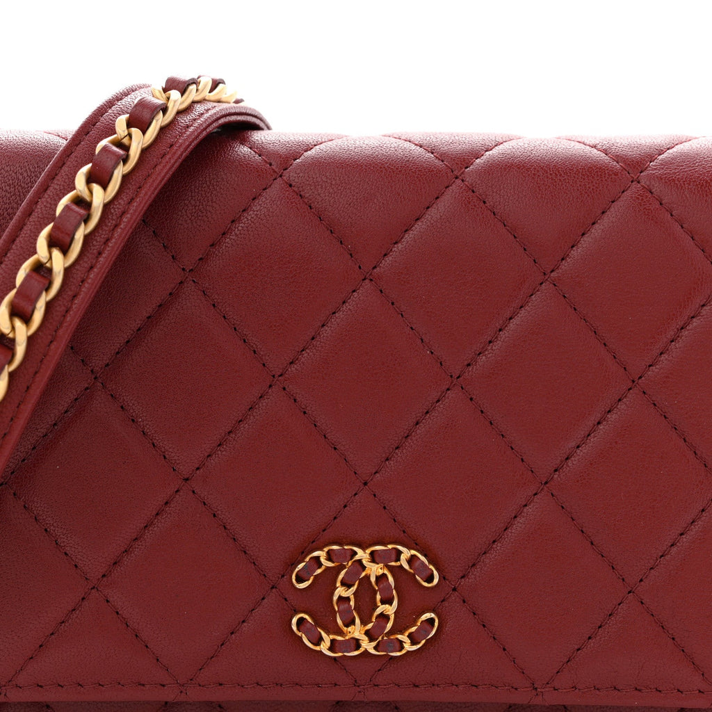Lambskin Quilted Infinity Wallet On Chain WOC Burgundy