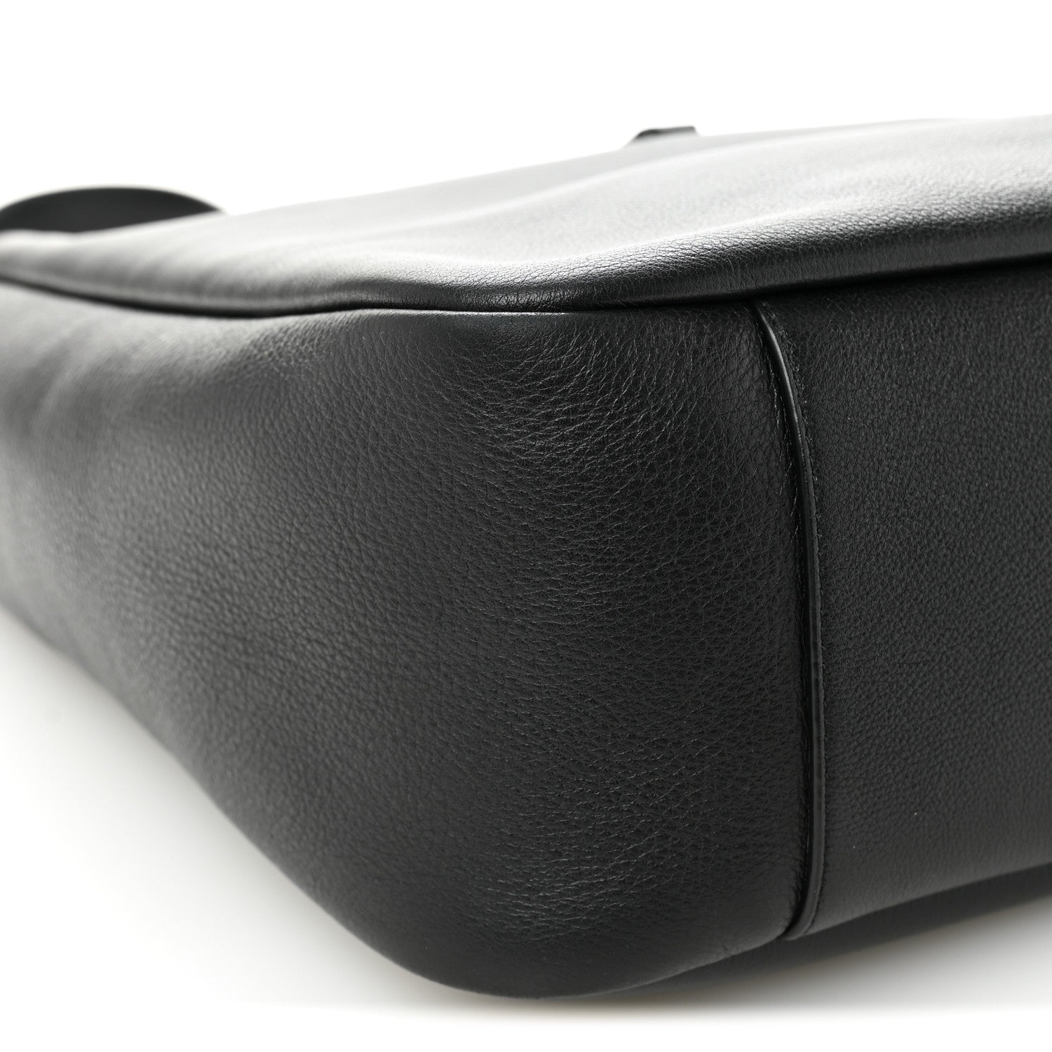 Supple Calfskin Large Le 5 A 7 Soft Hobo Black
