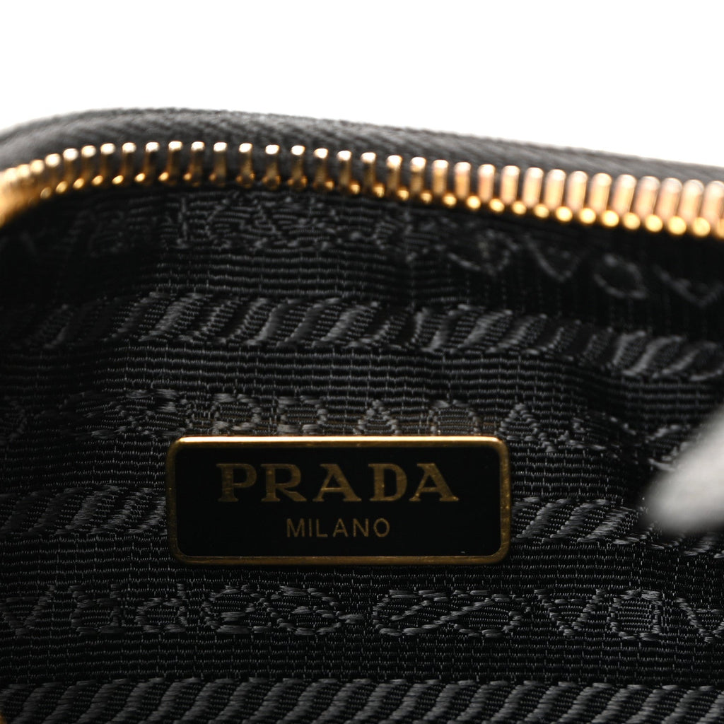 Saffiano Lux Re-Edition 2005 Shoulder Bag Black