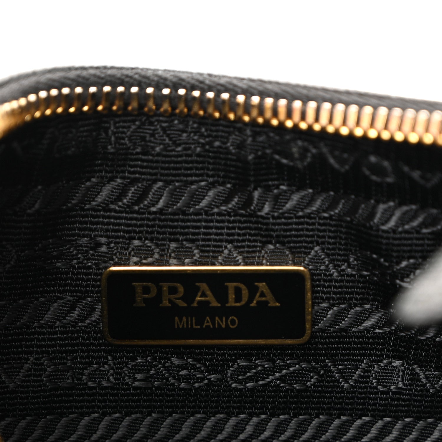 Saffiano Lux Re-Edition 2005 Shoulder Bag Black