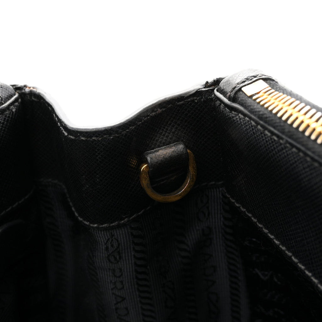 Saffiano Small Galleria Double Zip Tote Black