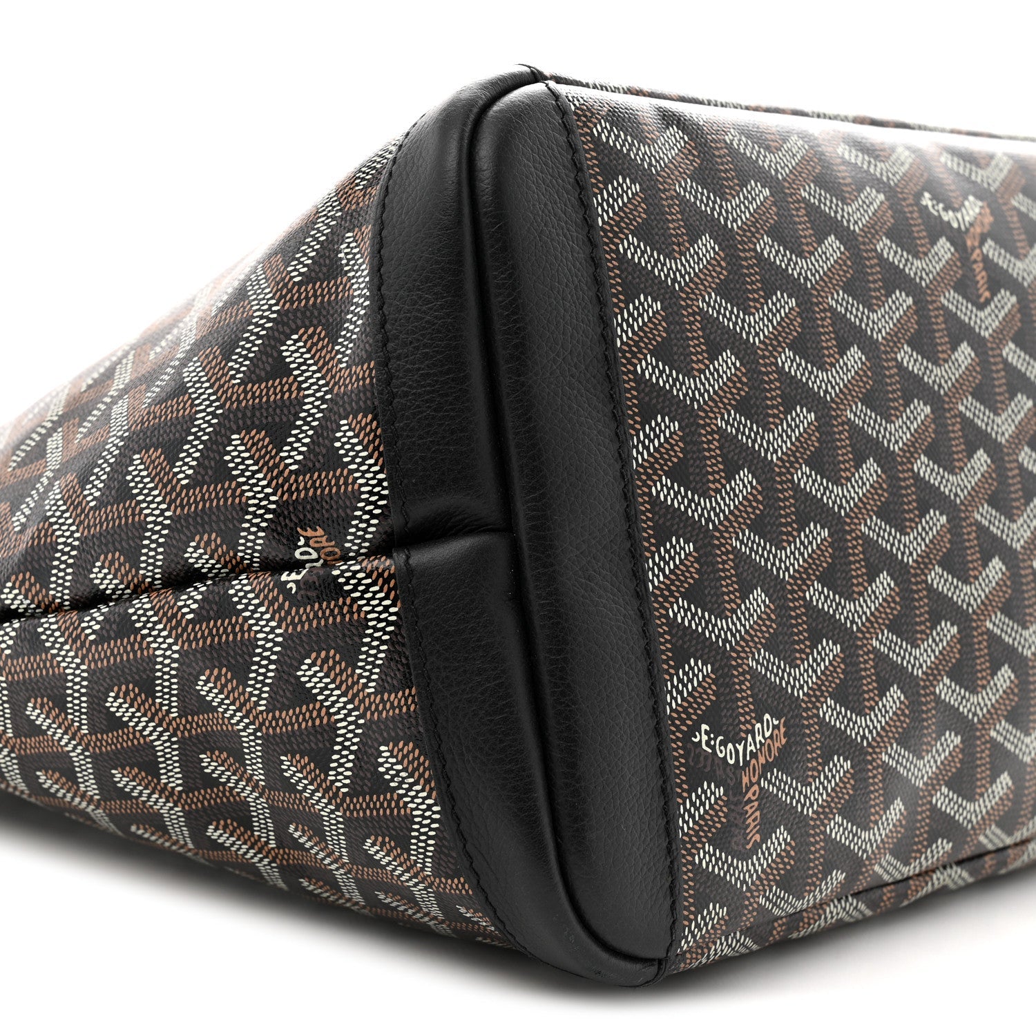 Goyardine Artois MM Black