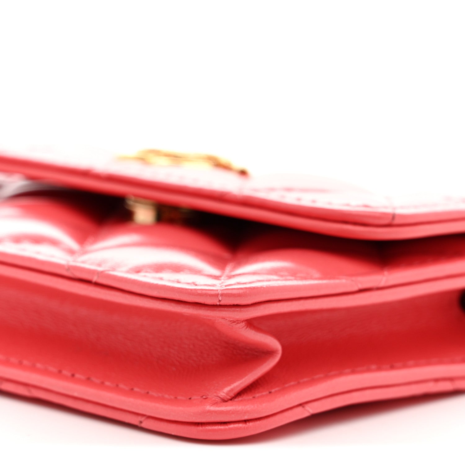 Shiny Lambskin Quilted  Holder On Chain Pink
