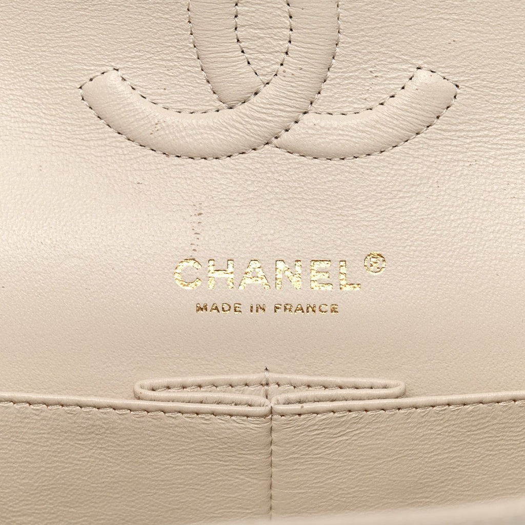 Caviar Quilted Medium Double Flap White