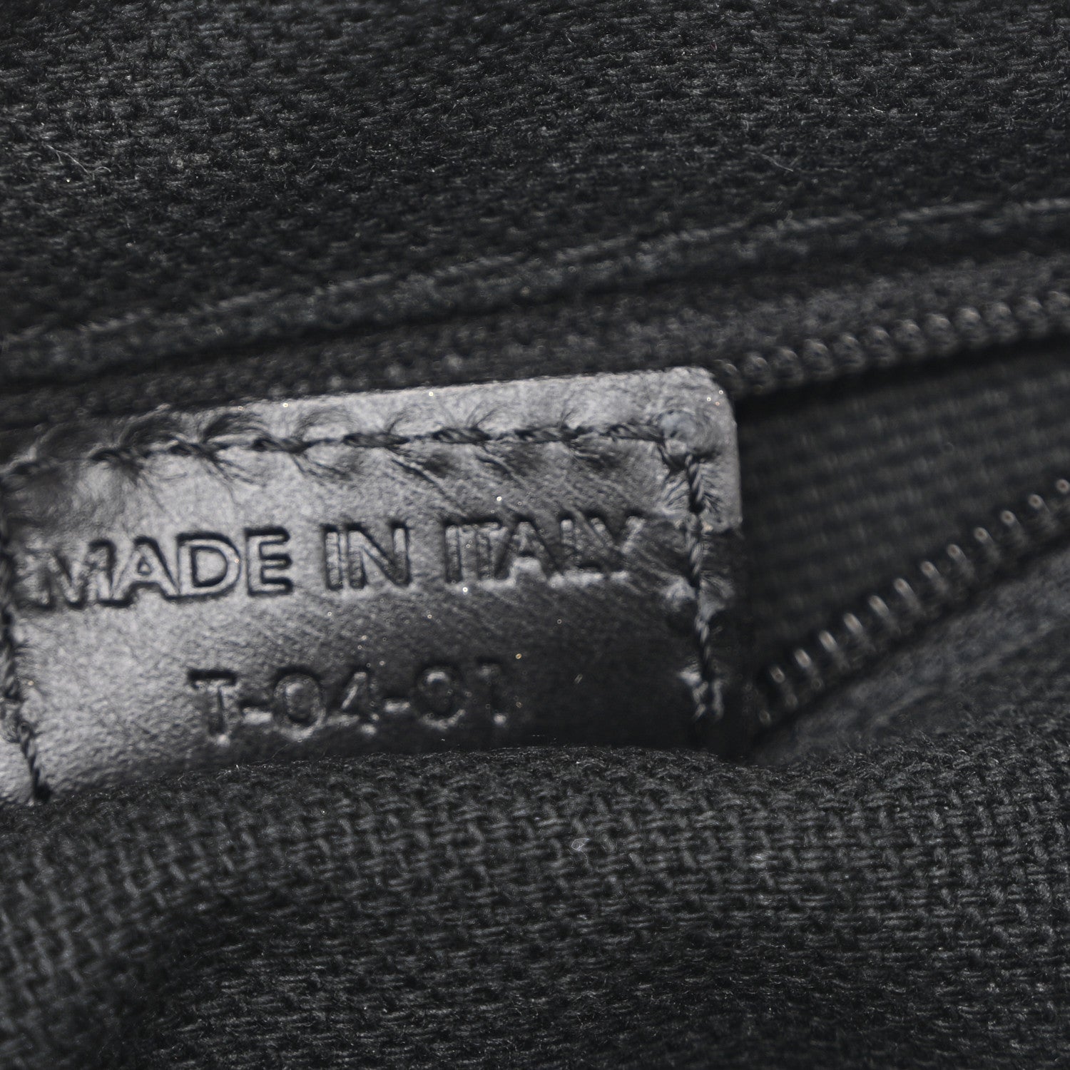 Nova Check Barrel Bag Black