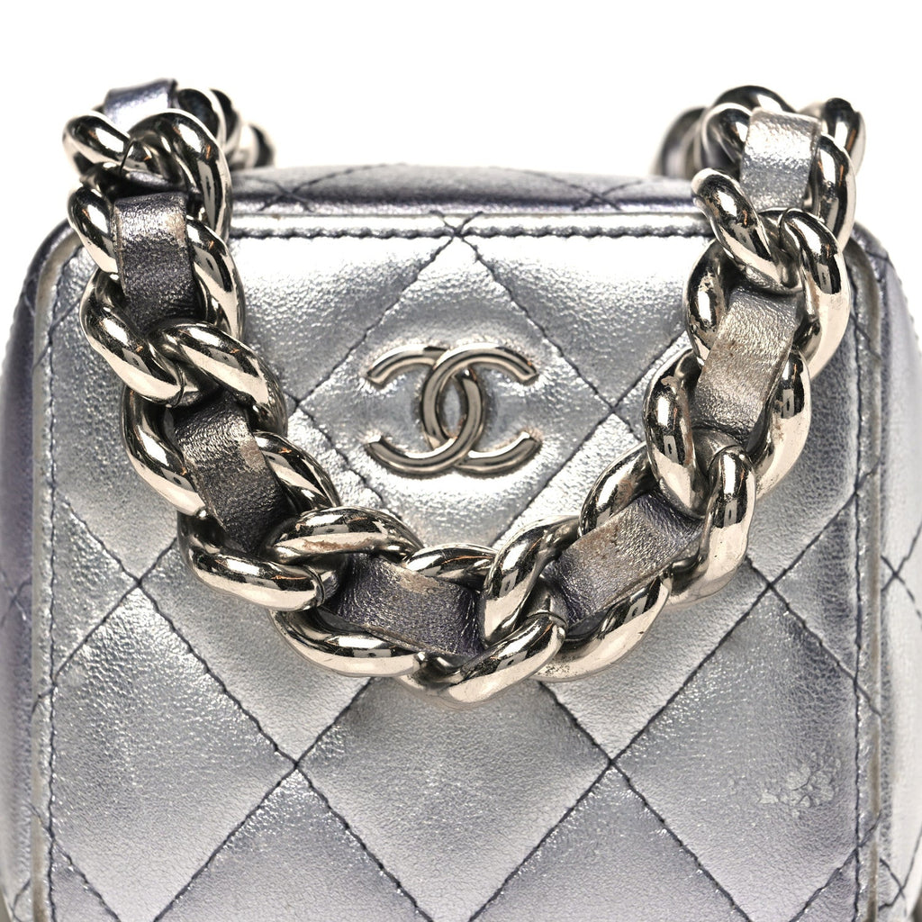 Gradient Metallic Lambskin Quilted Like A Wallet Clutch With Chain Silver Purple