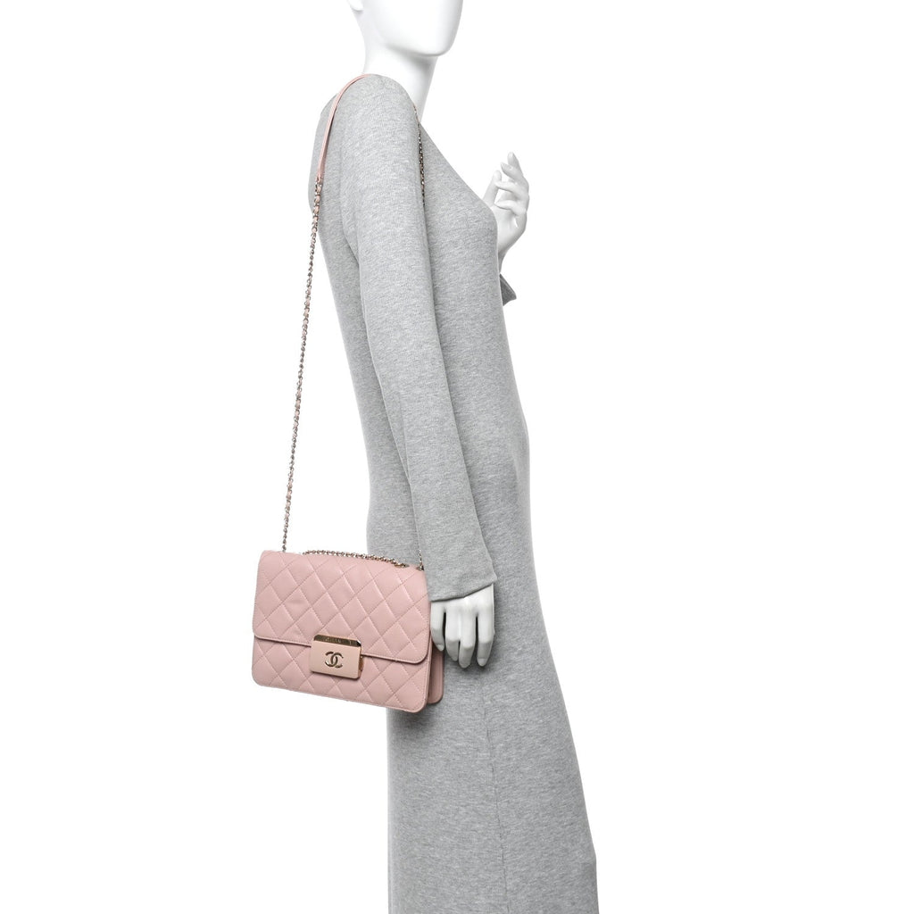 Sheepskin Quilted Beauty Lock Flap Pink
