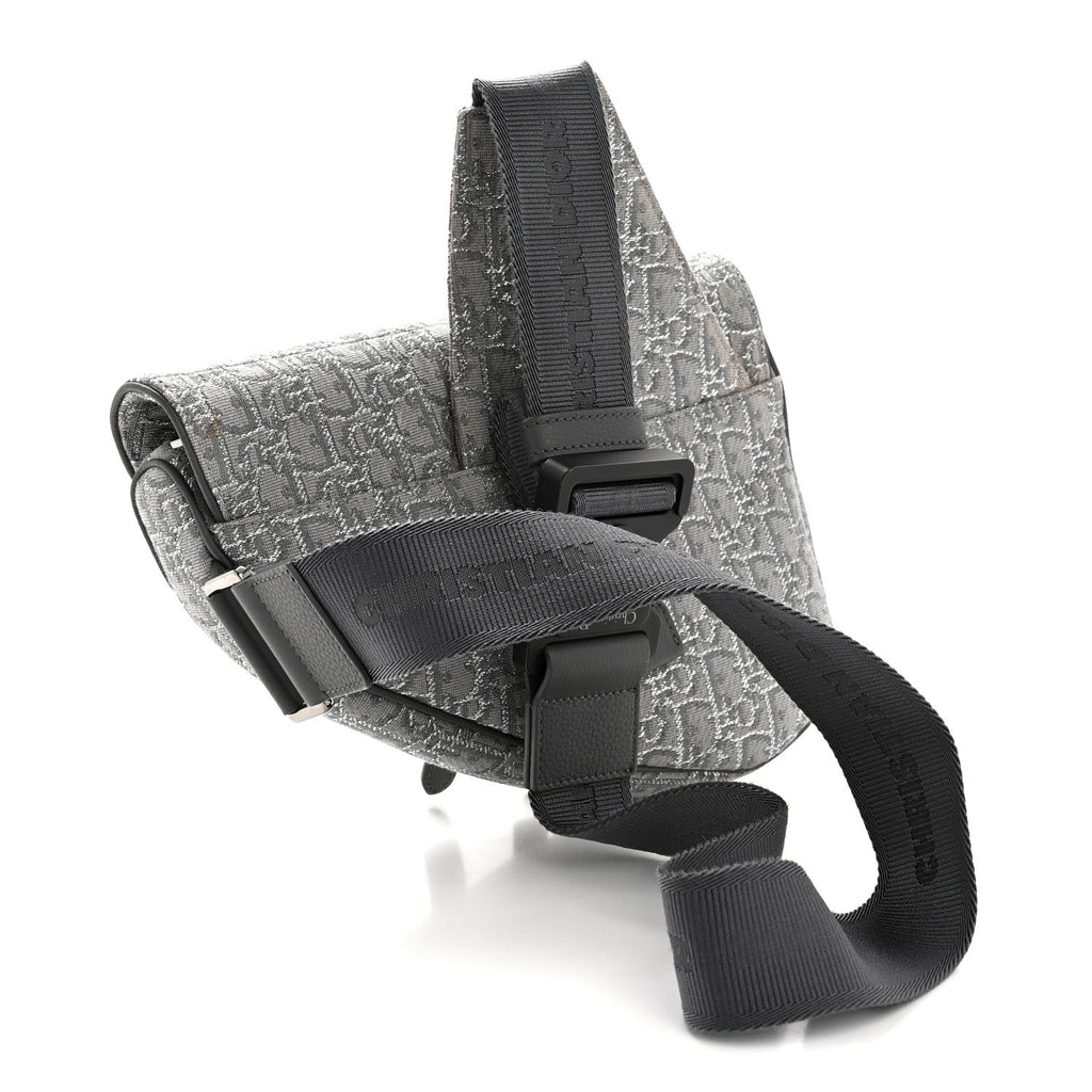 Oblique Mens Saddle Bag Grey