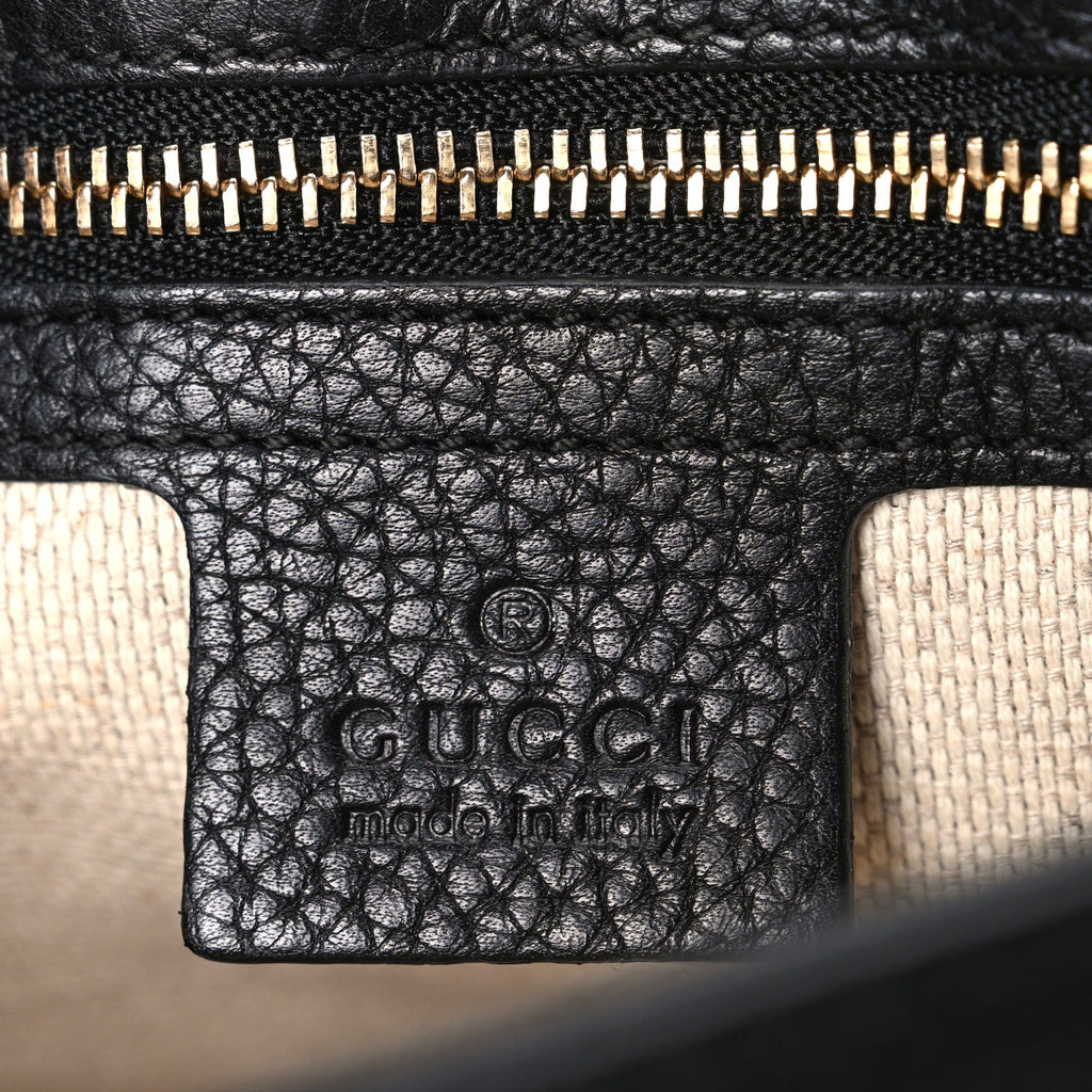 Pebbled Calfskin Medium Soho Flap Crossbody Black