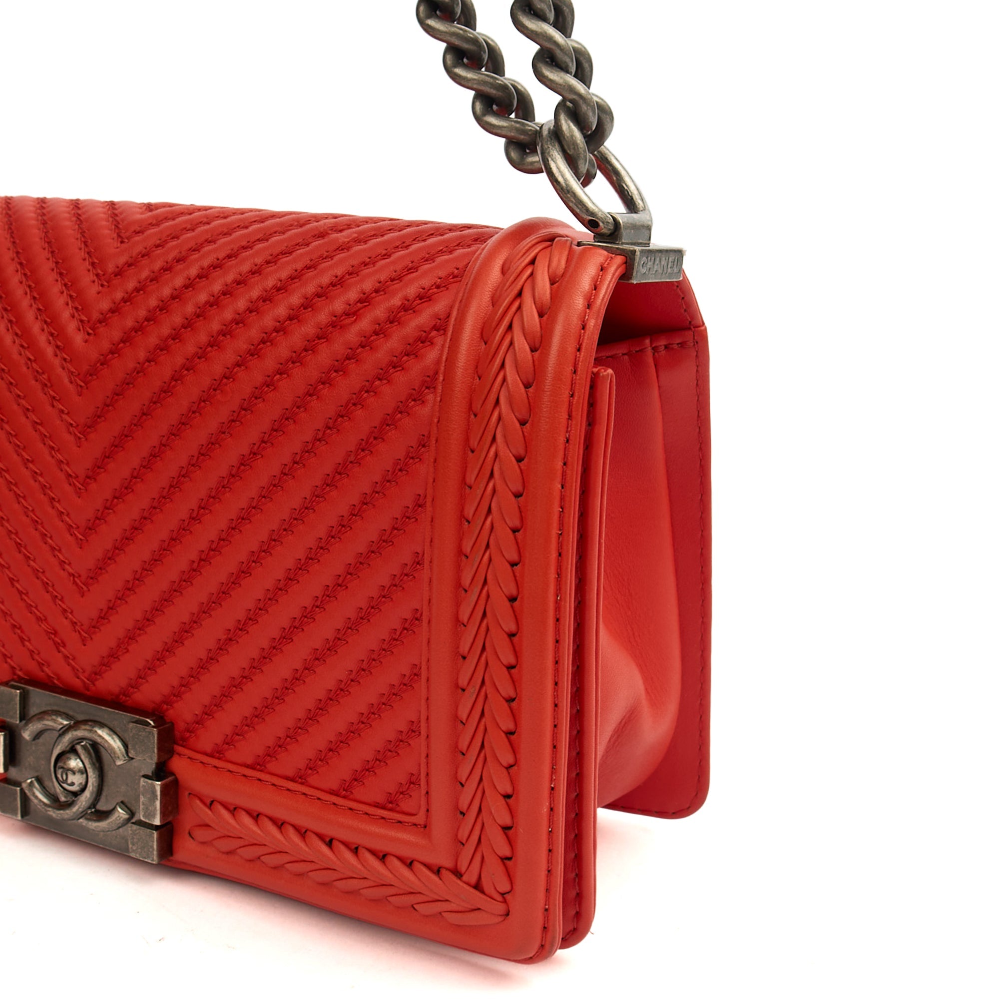 Chanel Cross Body Boy - Medium in Red, Calfskin Leather