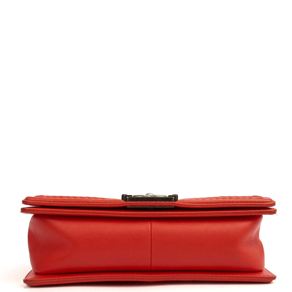 Chanel Cross Body Boy - Medium in Red, Calfskin Leather