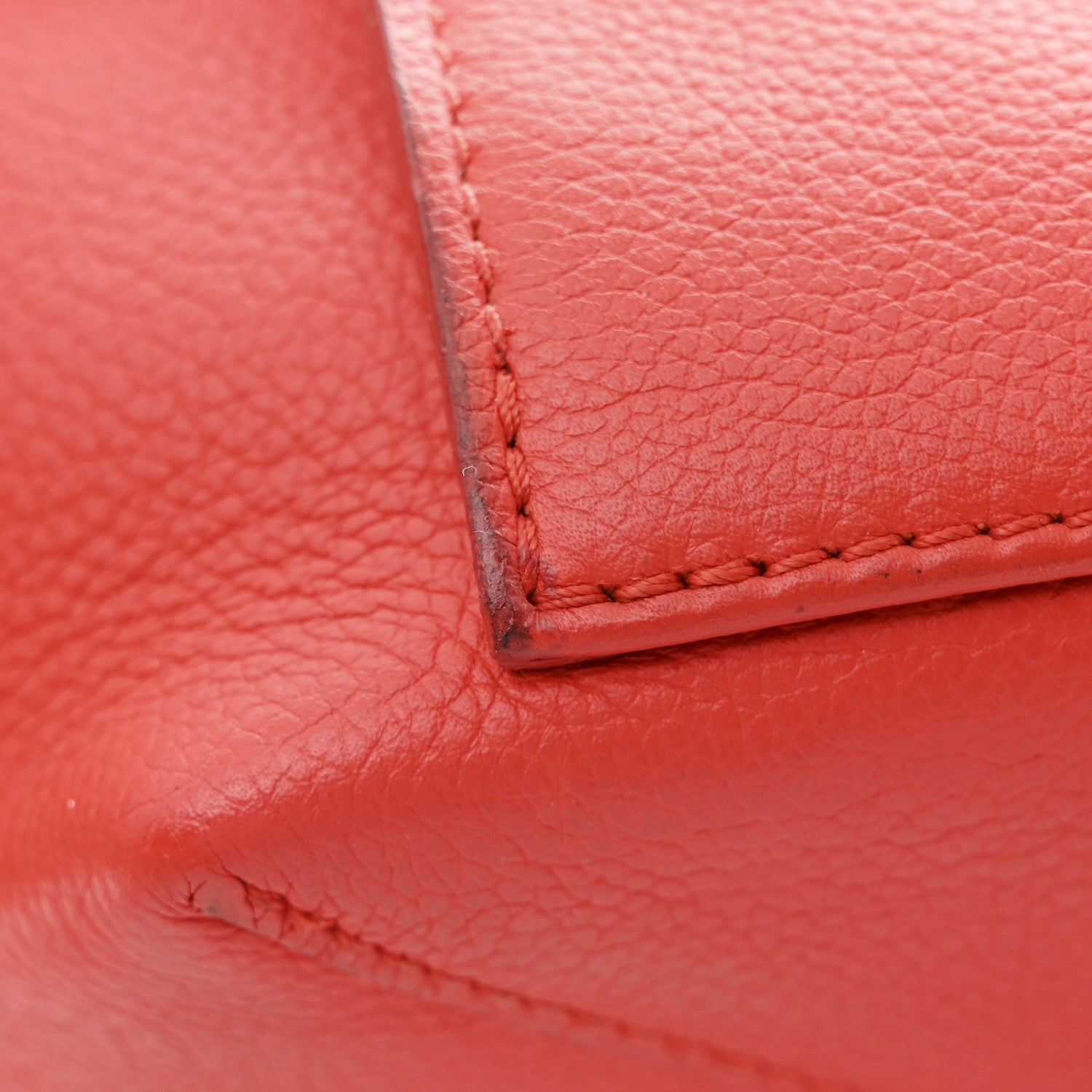 Calfskin Lockme PM Rouge