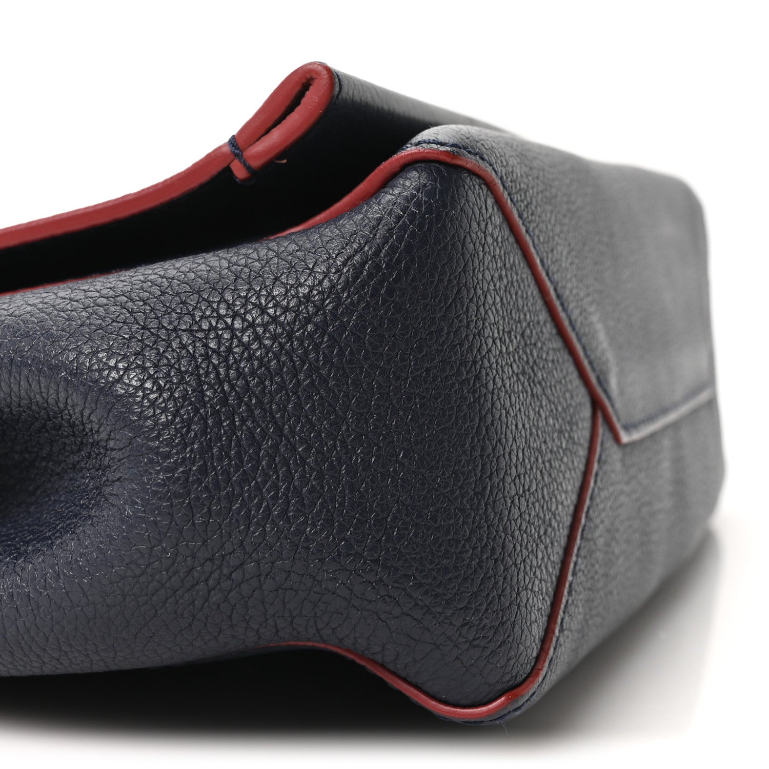 Calfskin Lockme II Chain Bag BB Marine Rouge