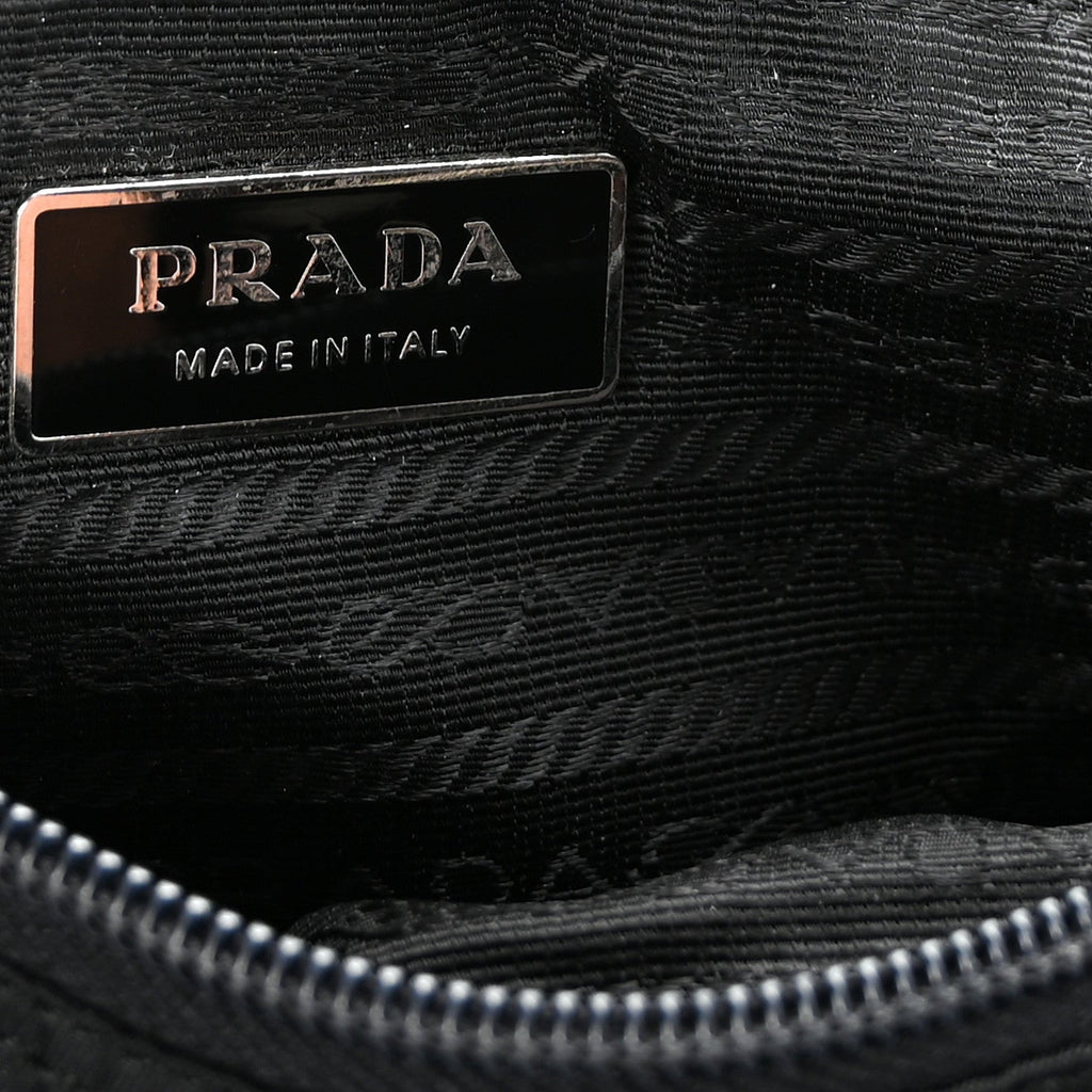 Nylon Vela Sport Messenger Bag Black
