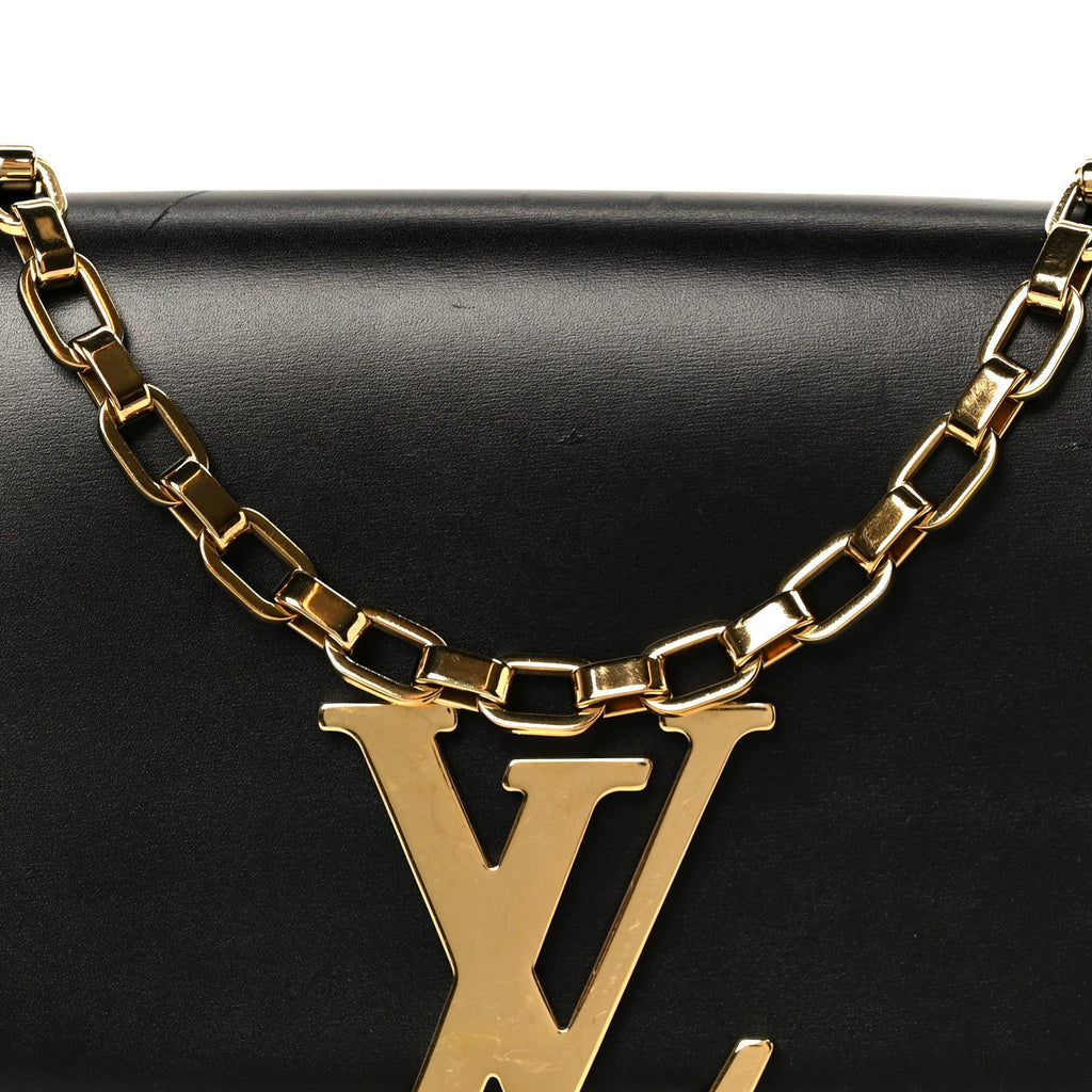 Calfskin Chain Louise GM Black