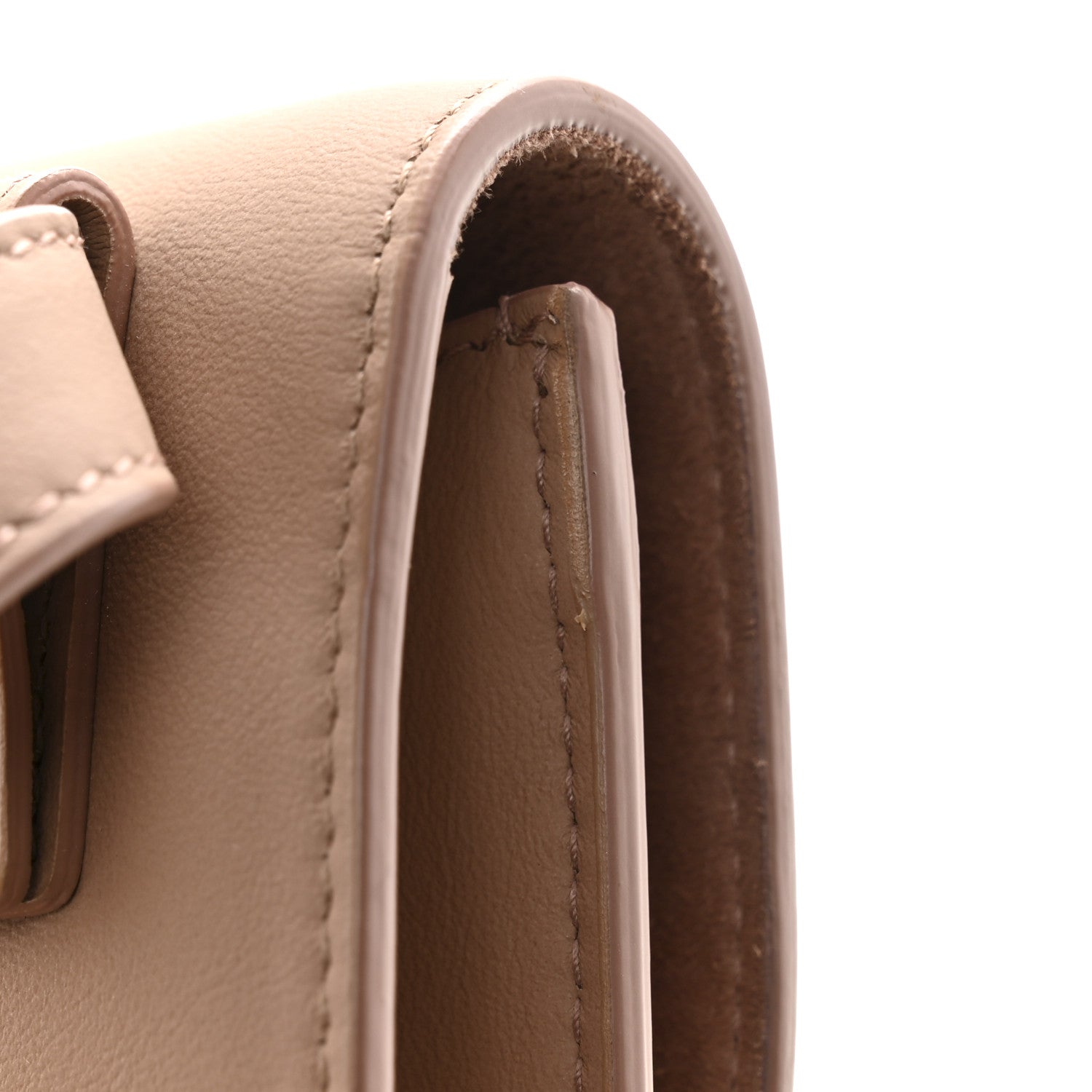 Ultra Matte Calfskin Belt Bag Fard