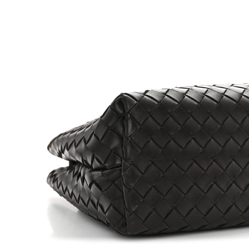 Nappa Intrecciato Medium Andiamo Shoulder Bag Fondant