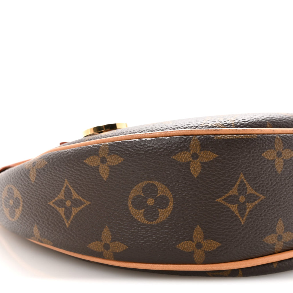 Monogram Loop