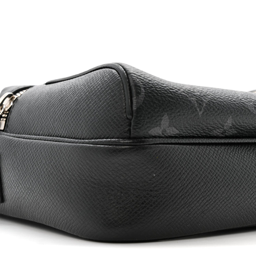 Taiga Monogram Eclipse Outdoor Messenger Black