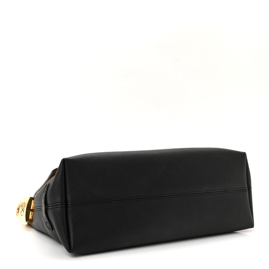 Grained Calfskin Low Key Messenger Black