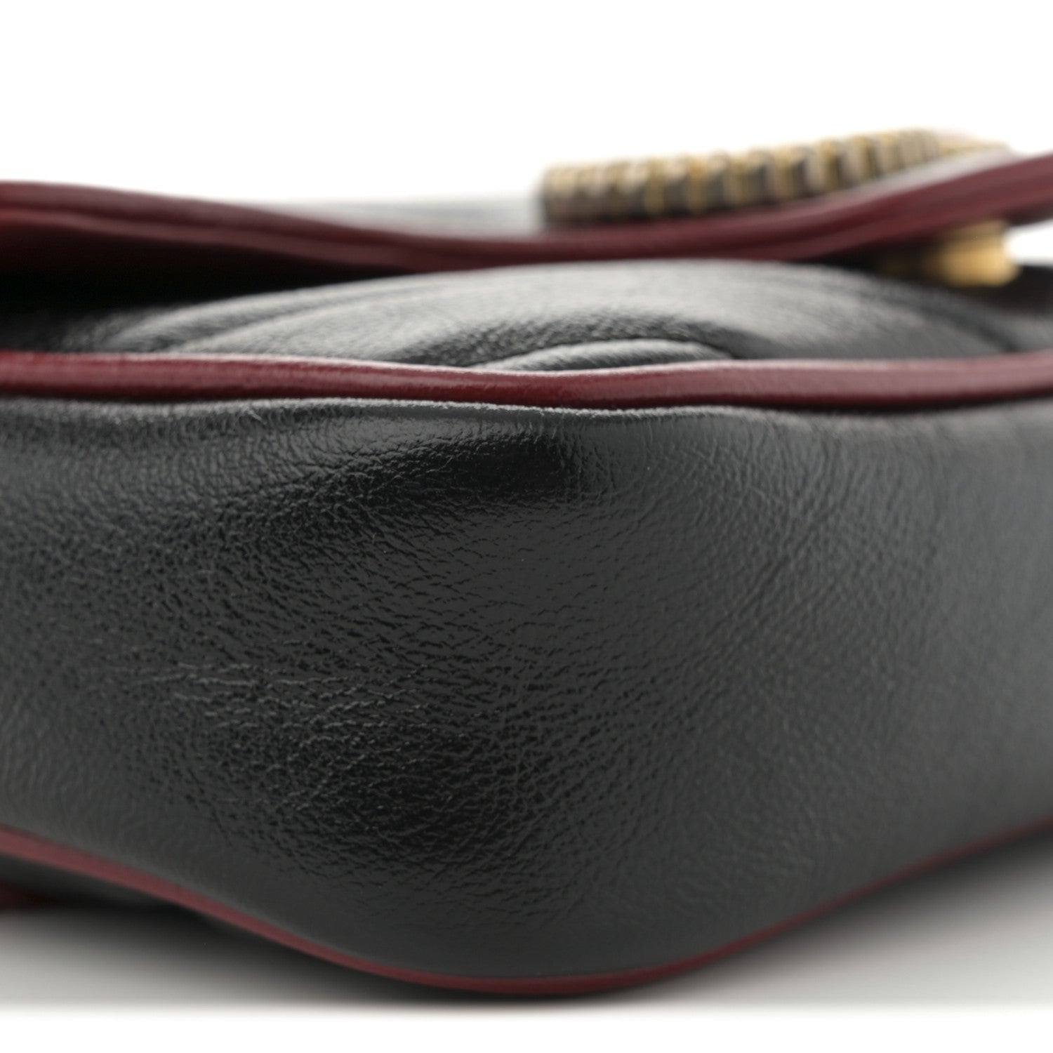 Vintage Effect Calfskin Matelasse Diagonal Super Mini Torchon GG Marmont Shoulder Bag Black Romantic Cherry