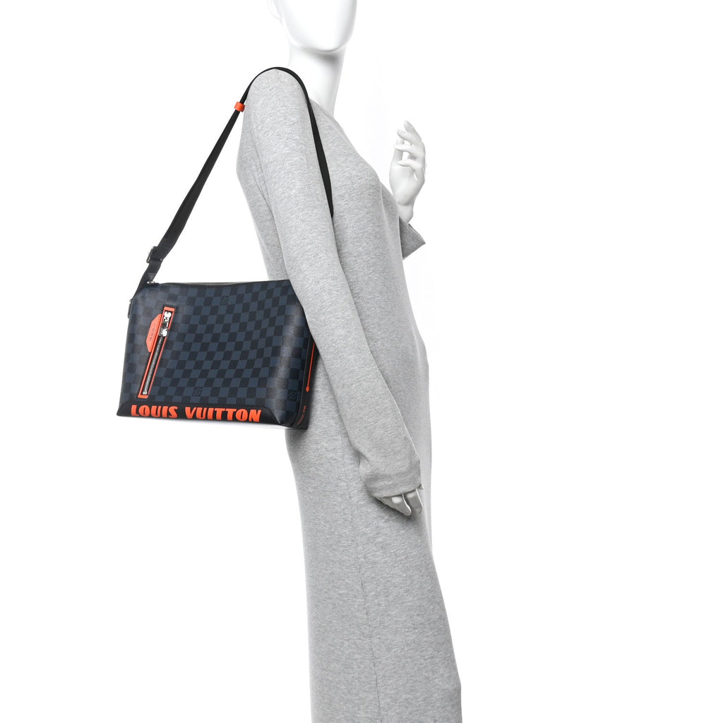 Damier Cobalt Race Discovery Messenger