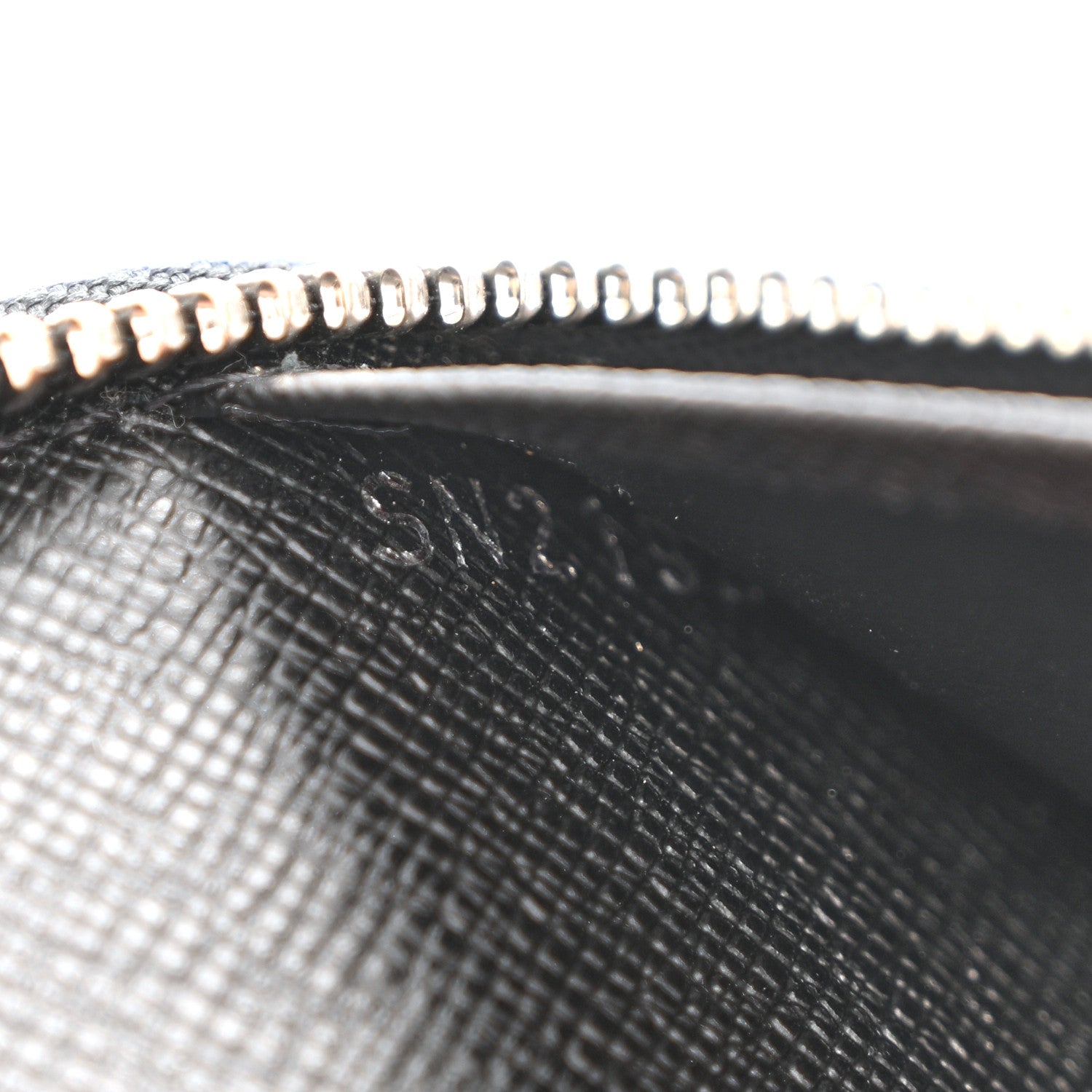 Epi Electric Zippy Organizer Wallet Black
