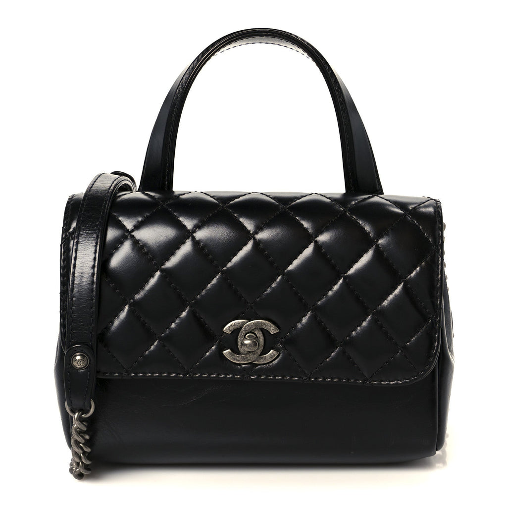 Glazed Calfskin Pilot Essentials Flap Black