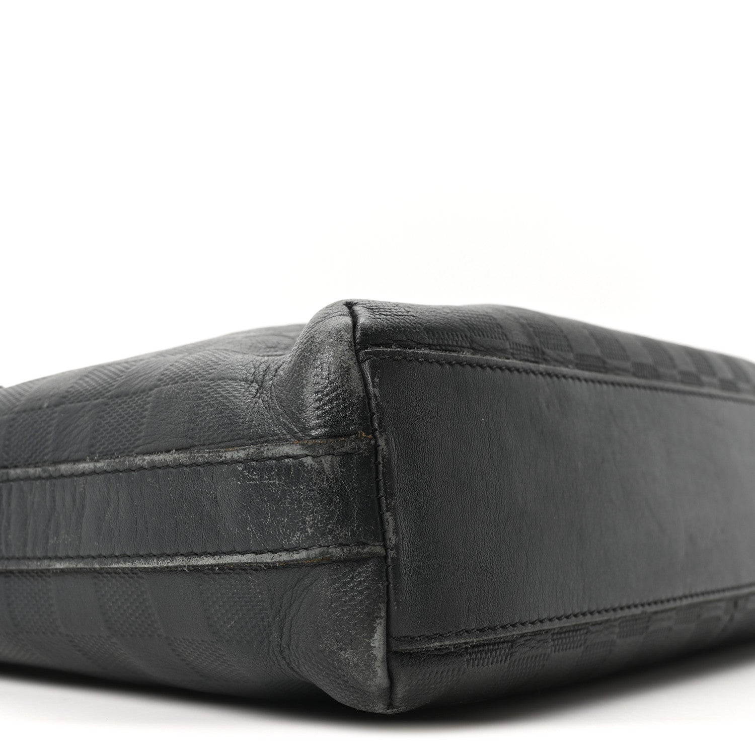 Damier Infini Calypso MM Black