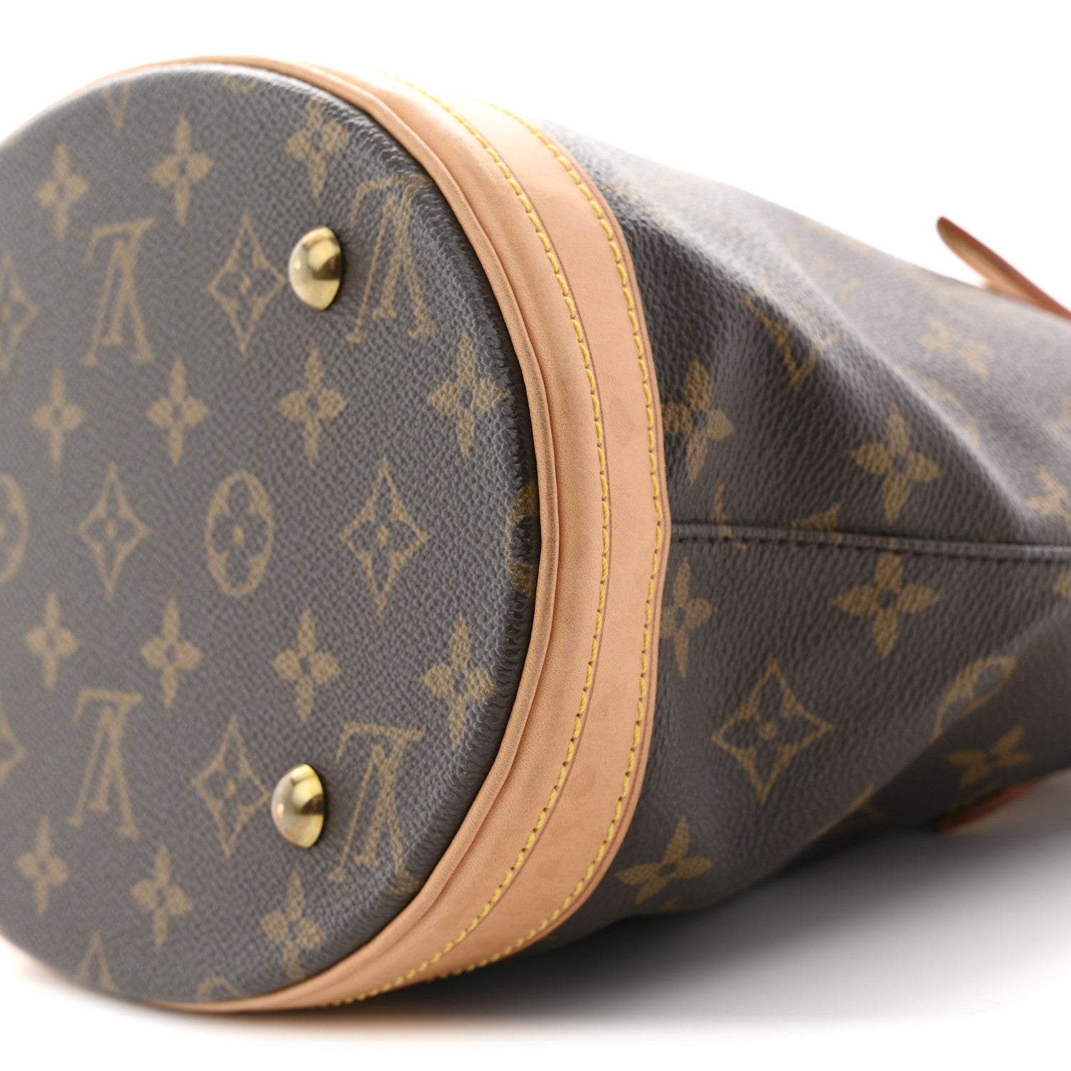 Monogram Petit Bucket 23