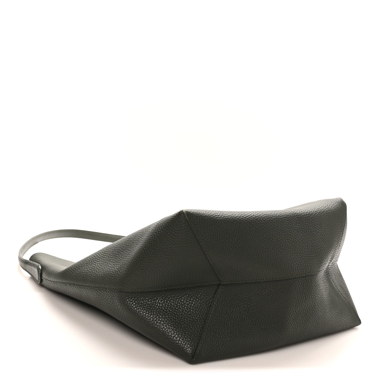 Pebbled Calfskin Everyday Cabas Seaweed