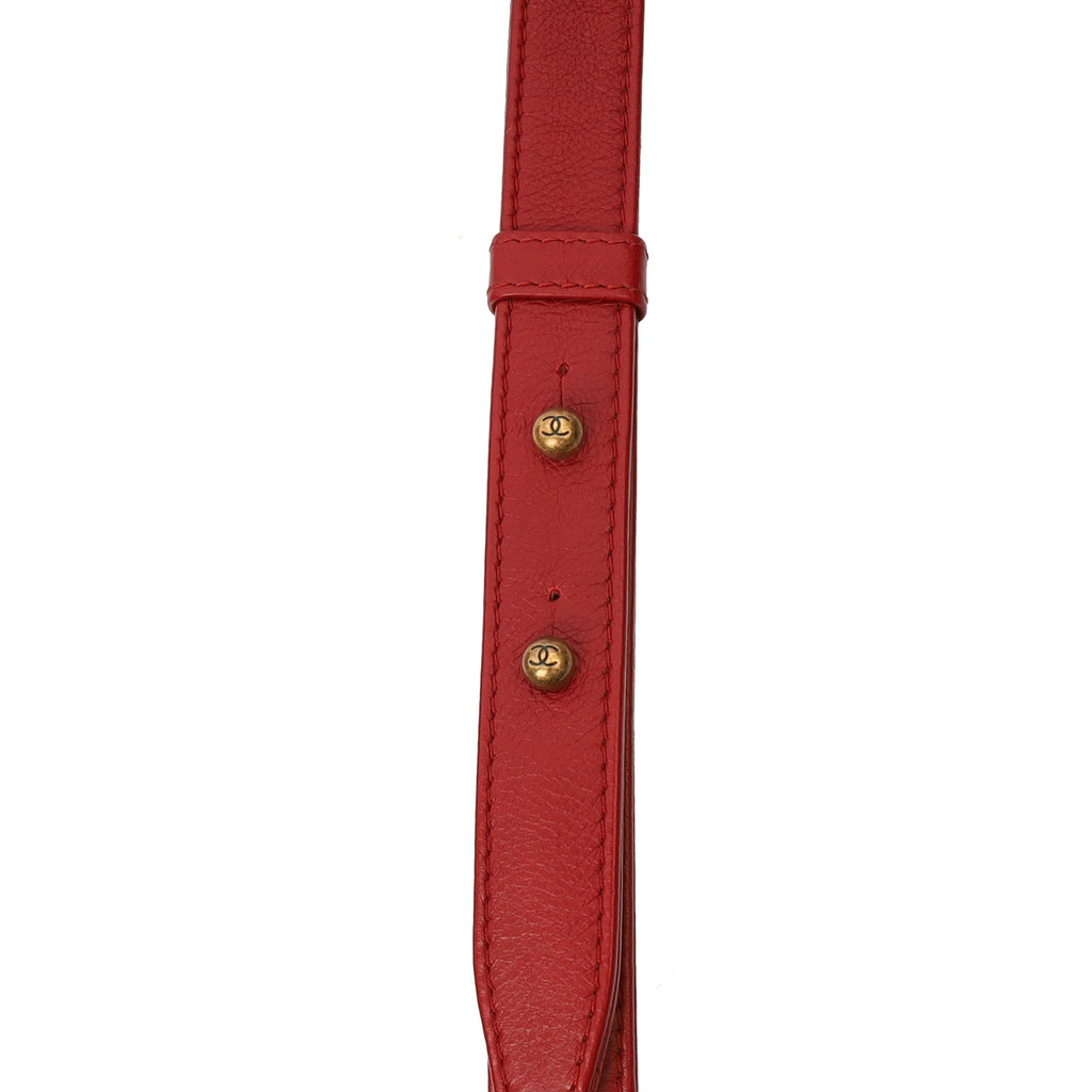 Chanel Shoulder Bag Boy - Small in Red, Calfskin Leather