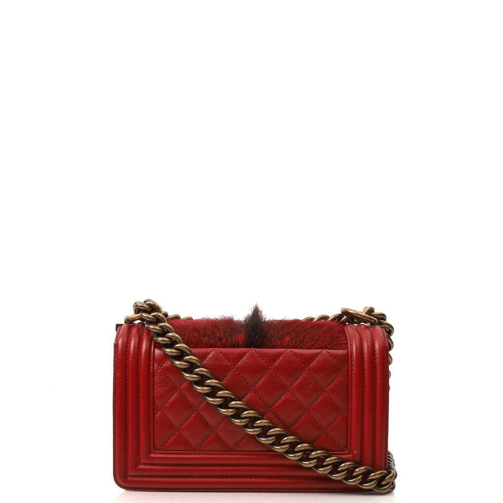Chanel Shoulder Bag Boy - Small in Red, Calfskin Leather