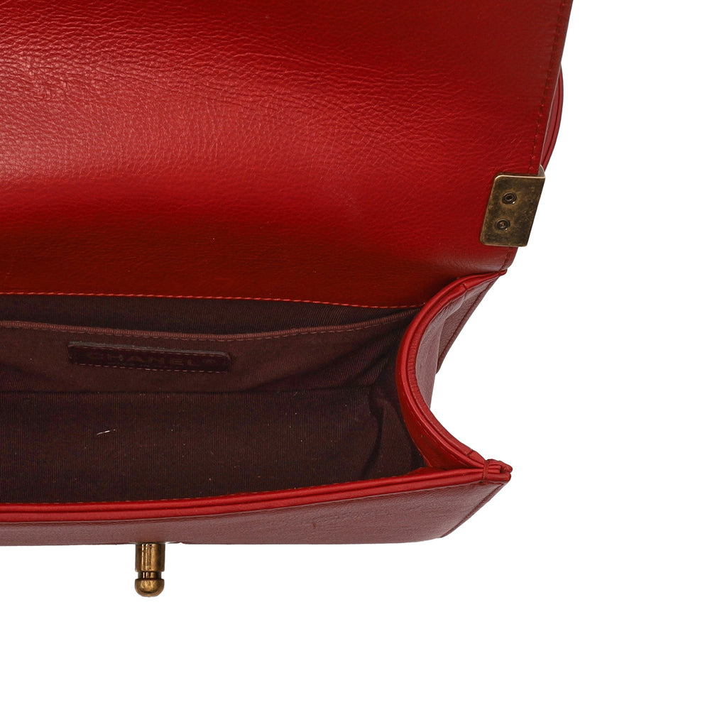 Chanel Shoulder Bag Boy - Small in Red, Calfskin Leather