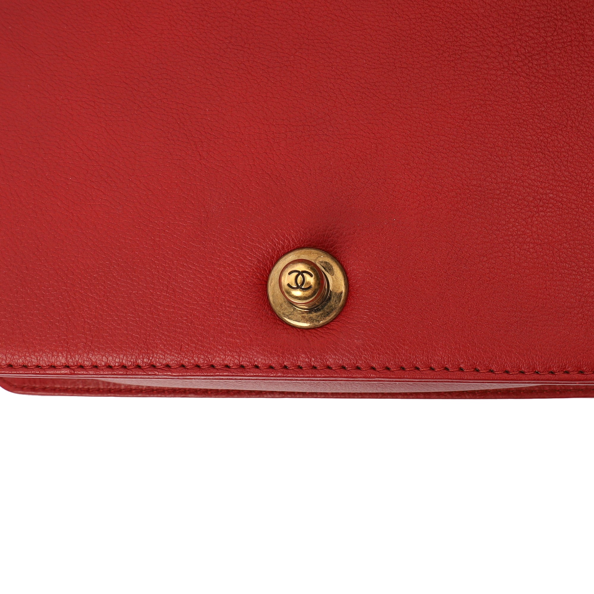 Chanel Shoulder Bag Boy - Small in Red, Calfskin Leather