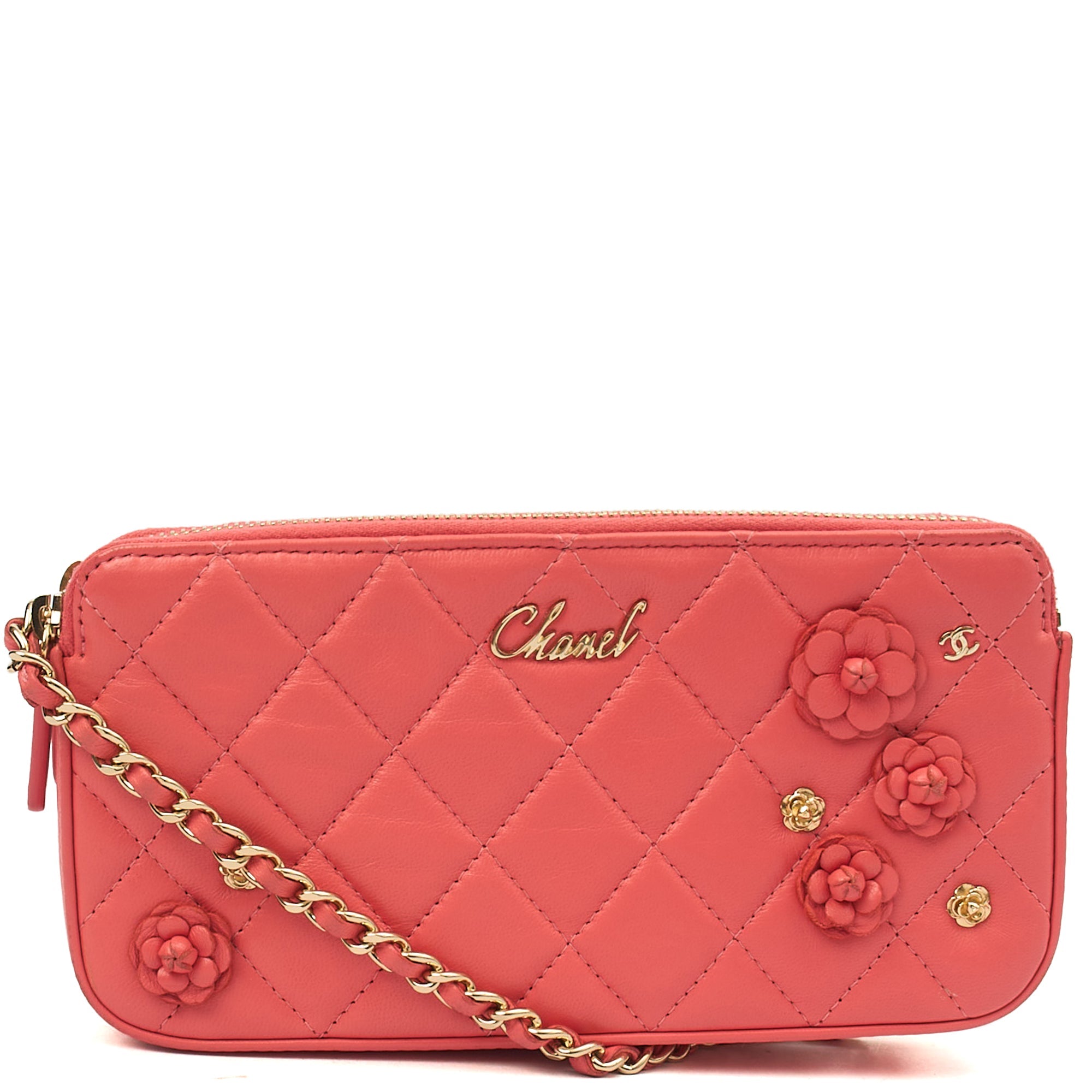 Chanel Cross Body Camellia - Wallet On Chain in Pink, Calfskin Leather