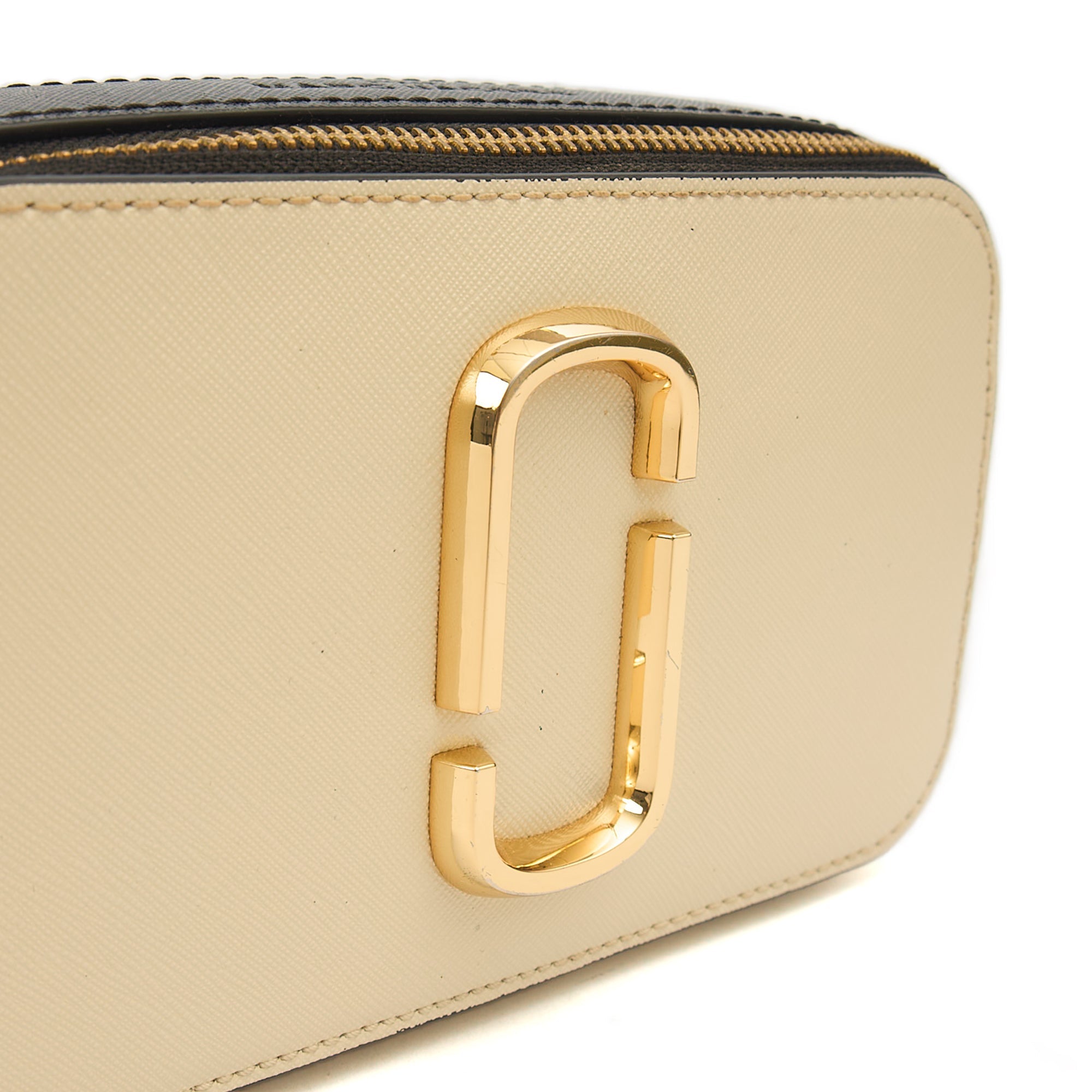 Marc Jacobs Cross Body Snapshot in Cream, Leather