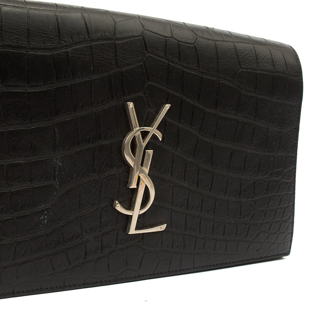 Saint Laurent Clutch Cassandra Clutch in Black, Exotic Effect Leather