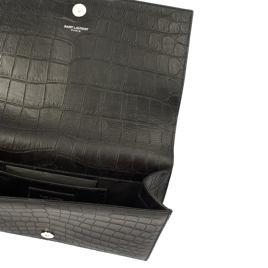 Saint Laurent Clutch Cassandra Clutch in Black, Exotic Effect Leather