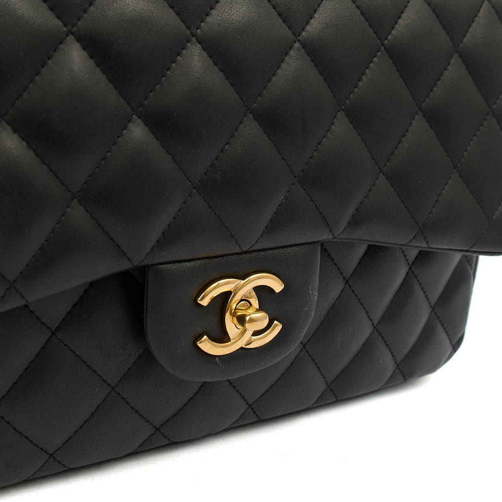Chanel Shoulder Bag Classic Double Flap - Large in Black, Lambskin Leather